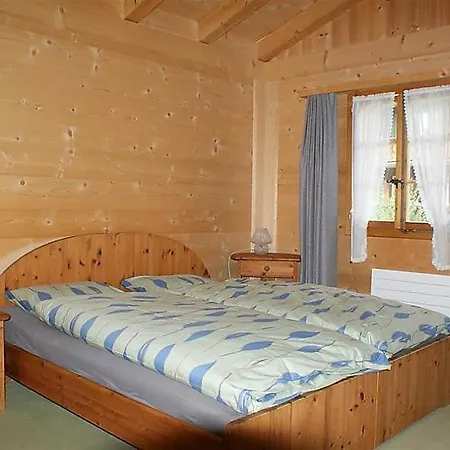 Апартаменты Sleeps 6 Wifi