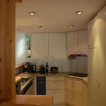Апартаменты Sleeps 6 Wifi *
